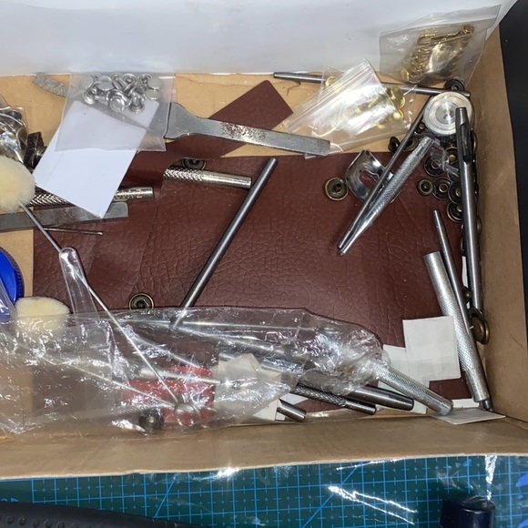 Home 100% Leather working DYI Professional project make leather goods new kit - Picture 6 of 11
